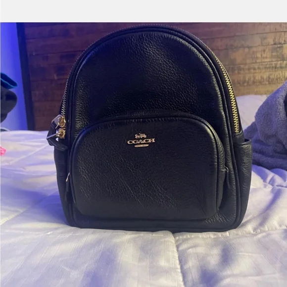 Coach Black Leather Backpack with Gold Details Amazon.com: COACH Kisslock Frame Backpack, B4/Black One Size  main image 2